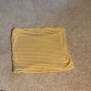 Yellow and white stripped crop